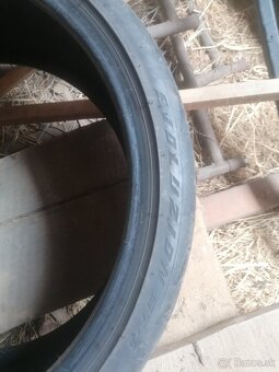 225/35 r19 - 12