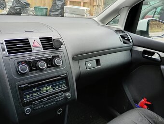 Volkswagen touran - 12
