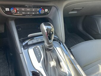 Opel Insignia 2.0 CDTI S&S Exclusive AT8, Automat, + výbava, - 12