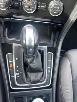 Volkswagen golf - 12