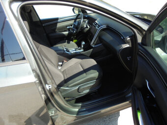 Hyundai Tucson 1.6 T-GDi HEV Style A/T - 12