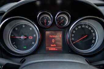 Opel Astra Sport Tourer ST 1.7 CDTI ECOTEC 130k - 12
