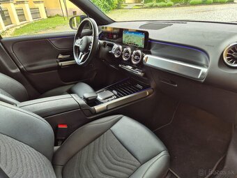 Mercedes-Benz EQB 250+ - 12
