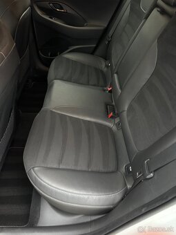 Hyundai i30N 2.0 T-GDi N Performance - 12