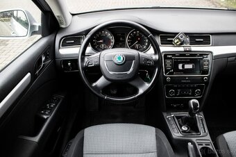 Škoda Superb Combi 2.0 TDI, 125kW (2012) - 12
