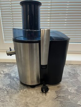 Odšťavovač Bosch MES3500 - 12