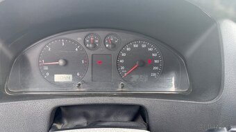 Volkswagen Transporter T5 1.9 TDI LR VS - 12