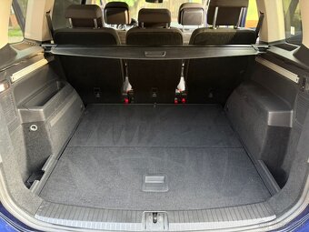 Volkswagen Touran 1.6 TDI  Sound Manuál 6-st - 12