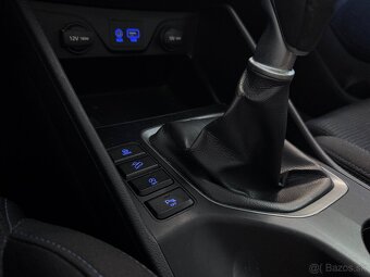 Hyundai Tucson 1.7 CRDI Family - 12