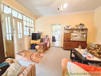 Ihneď obývateľný rodinný dom na rozľahlom pozemku na okraj - 12