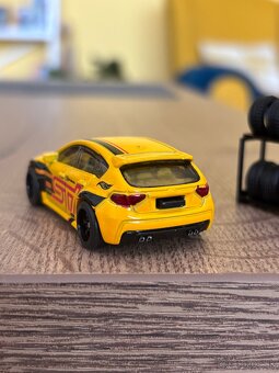 Hot Wheels autíčka s custom gumenými kolieskami - 12