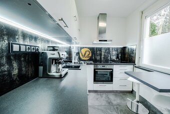 REZERVOVANÉ Na PREDAJ 3 izbový novo-zrekonštruovaný byt na C - 12