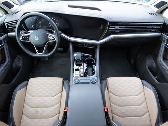 Volkswagen Touareg Elegance FACELIFT - 12