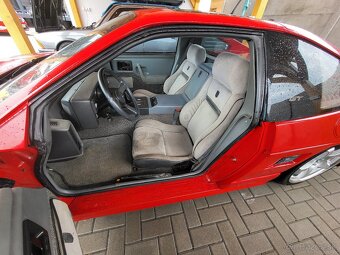 Pontiac Fiero GT - 12
