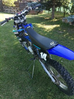 YAMAHA YZ 85 LW - 12