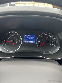 Dacia Duster 1.3 TCE 96KW 4x4 - 12