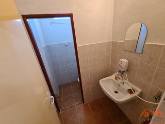 Na predaj budova na rôzne účely Moča  - 12