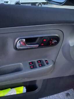 Predám seat ibiza 1.2 htp 47kw 2005 - 12