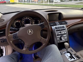 Acura RL 3.5 V6, 224 kW (benzín + LPG), len 95 000 miľ - 12