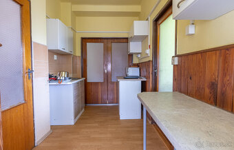 Na predaj 5 izbový rodinný dom s malým pozemkom v obci Doln - 12