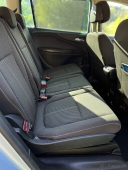 Opel Zafira Tourer - 12