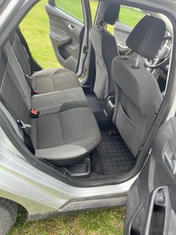 Ford Focus Kombi - 12