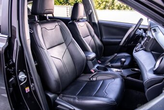 Toyota RAV4 2.2 l D-CAT Premium - 12