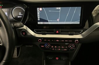 Kia Niro electric MY22 Vision 64kWh,DPH,záruka, 3f/TČ +DPH - 12