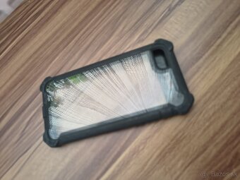 iPhone SE 2022, 128 GB - 12