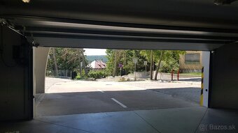 Kramáre, 2-izbový krásny slnečný byt 72 m2 + gar. státie. - 12
