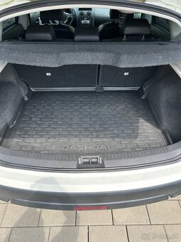 Nissan Qashqai 1.6i - 12