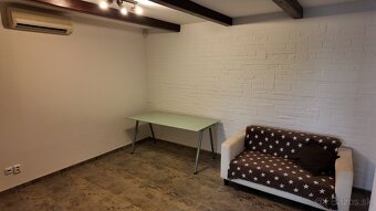 2x obchodné priestory v centre DS, Sládkovičová - 12