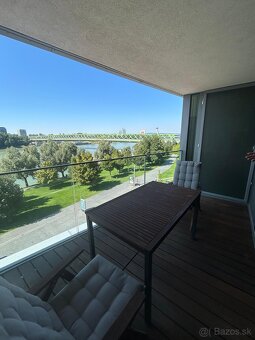 2i Luxusný byt priamo na nábreží Dunaja v Eurovea - 12