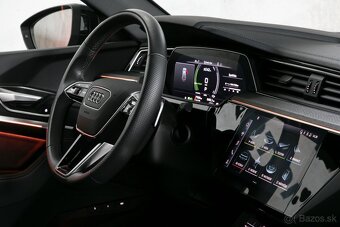 Audi e-tron 55 300kW S-Line Sportback Matrix Black Edition - 12