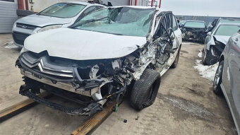 Citroen C4 1,6i 88kw kód: 5FS, 5F01 - 12