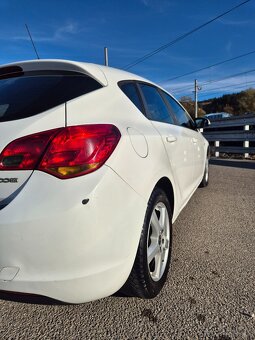 OPEL ASTRA 1.3CDTI 70KW ECOFLEX M5 2011 NOVÉ KÚPENÉ NA SK - 12