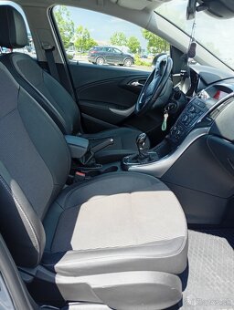 Opel Astra J Sport Tourer 1.7 CDTI 96kw r.v 2013 - 12