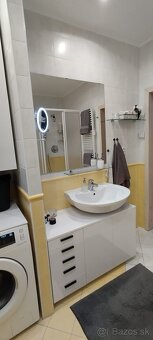 Priestranný 2 izbový byt, moderný, v tichej lokalite - 12