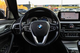 BMW G31 520d Touring 140kW, Harman/Kardon, Panorama, Koža - 12