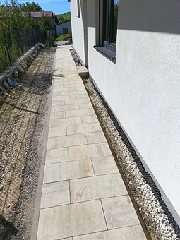 Pokládka zámkovej dlažby - 12
