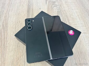 Samsung Galaxy Z Fold5 (512 GB) - 12