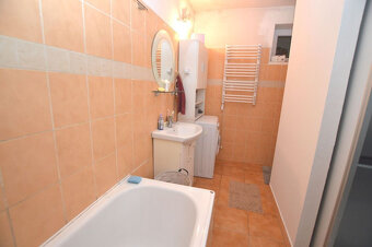2 byty v RD, Vajnory, Roľnícka, spoločný dvor, všetky siete - 12