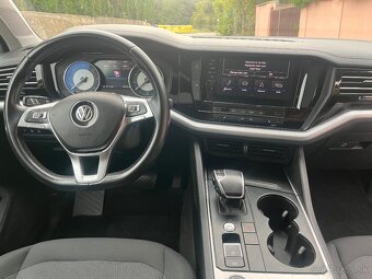 Volkswagen Touareg 3,0 Tdi 210 kw 4x4 Automat 2019 - 12