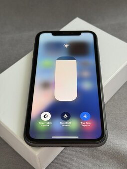 iPhone 11 64GB - 12