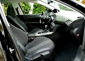 Peugeot 308 SW - 12