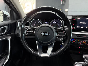 Kia Ceed SW 1.6 CRDi MHEV Gold A/T - 12