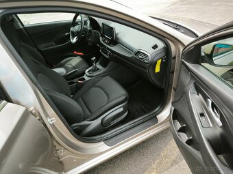 Hyundai i30CW Family 1.4TGDI 103KW - 12