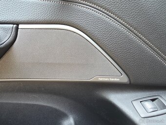 BMW 520 xDrive AT8 SPORTLINE HARMAN - KARDON - 12