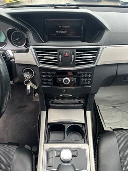 Mercedes-Benz E trieda Sedan 350 CDI BlueEFFICIENCY Avantgar - 12