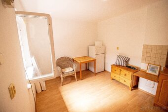 Víkendový domček a záhrada v Bratislave - 12
